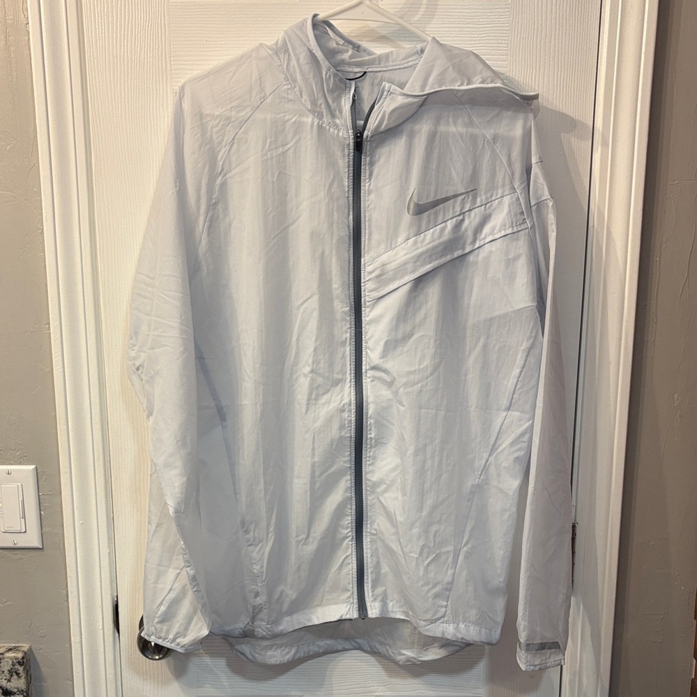Nike Men's Light Gray Windbreaker Jacket